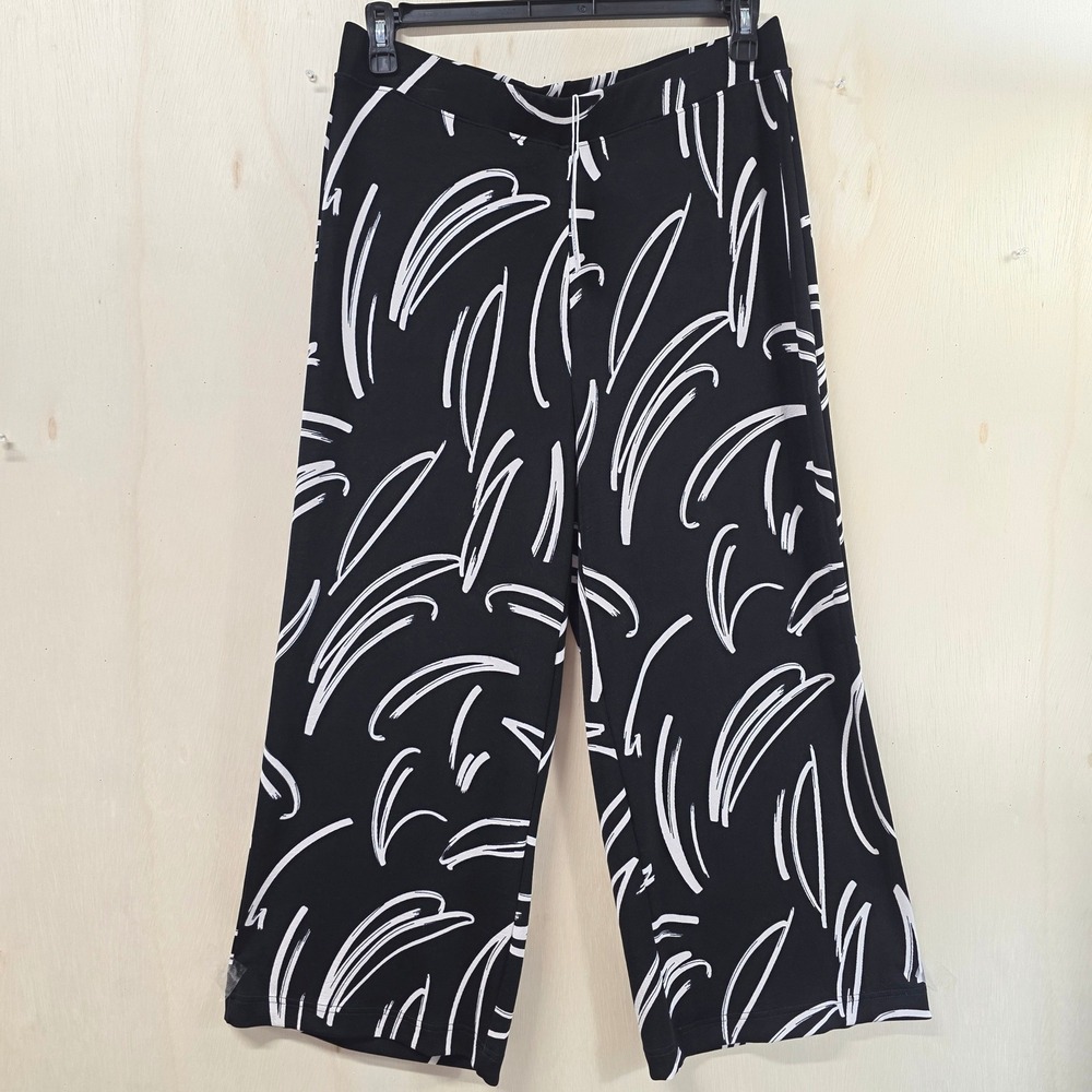 Chico's Travelers Black White Abstract Brushstroke Wide Leg Crop Pants Size 2 L